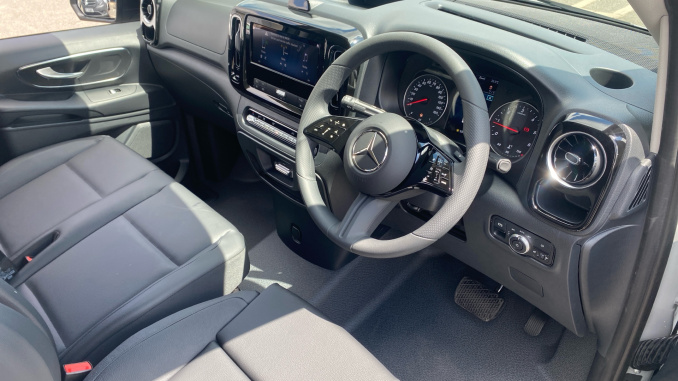 Mercedes-Benz Vito L2 Diesel Rwd 114CDI Pro Van 9G-Tronic - Image 3